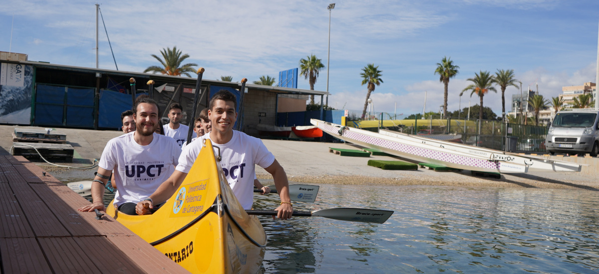 Bautismo náutico en el Club de Regatas, clases gratuitas y torneos para una UPCT más deportista 